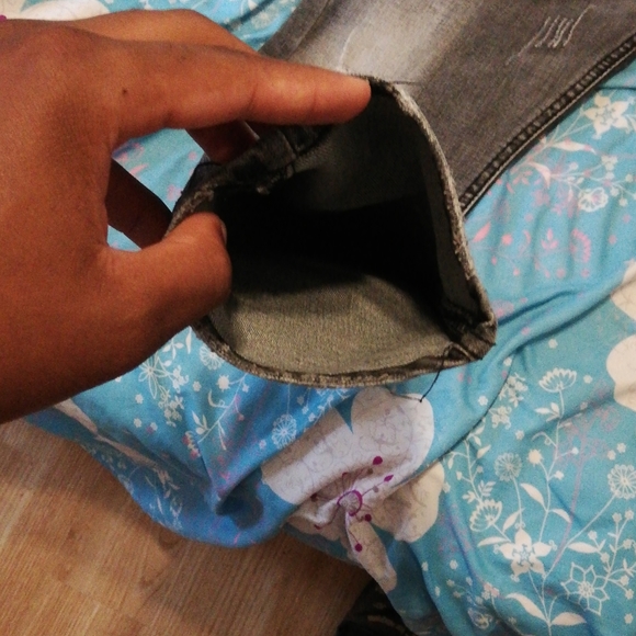 Jeans - Picture 3 of 3